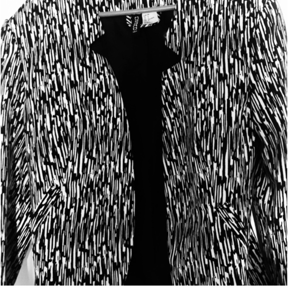 H&M Divided Abstract Black and White Striped collarless Blazer/Jacket/Suit - Picture 3 of 7